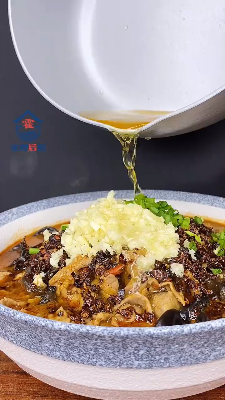 巨香巨嫩巨下饭的水煮牛肉家常做法零失败