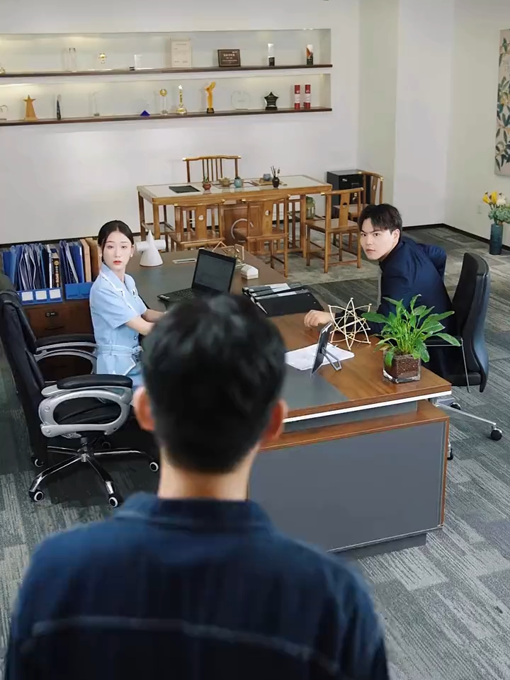 【热播短剧】大隐隐于市 47