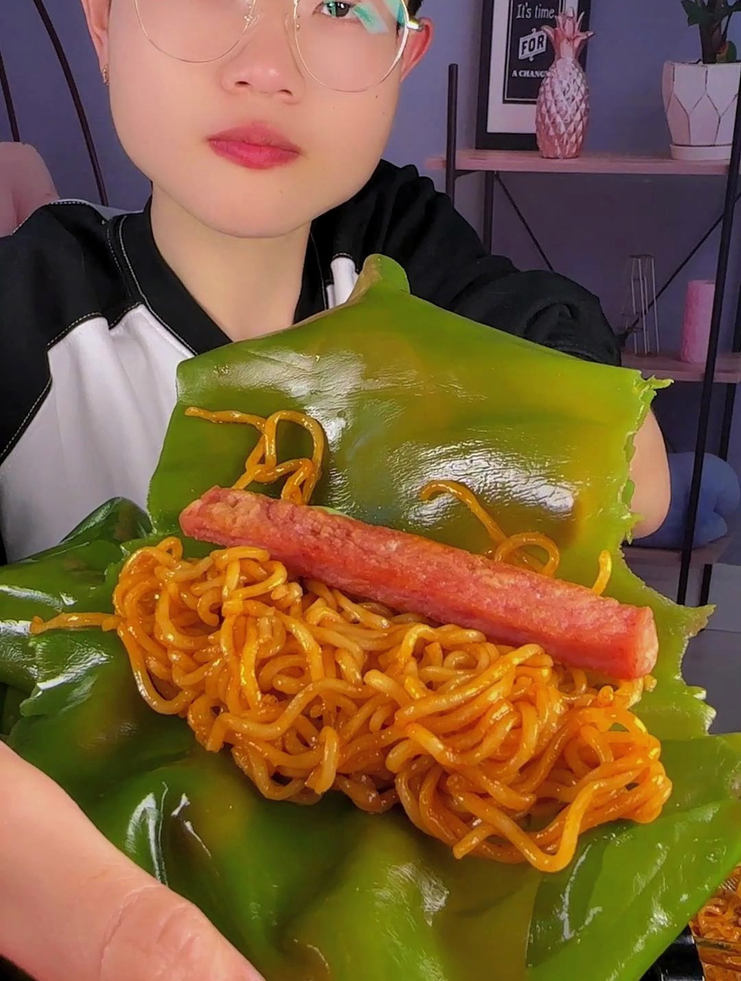 海带包火鸡面妈呀太香了,记录真实生活家常菜