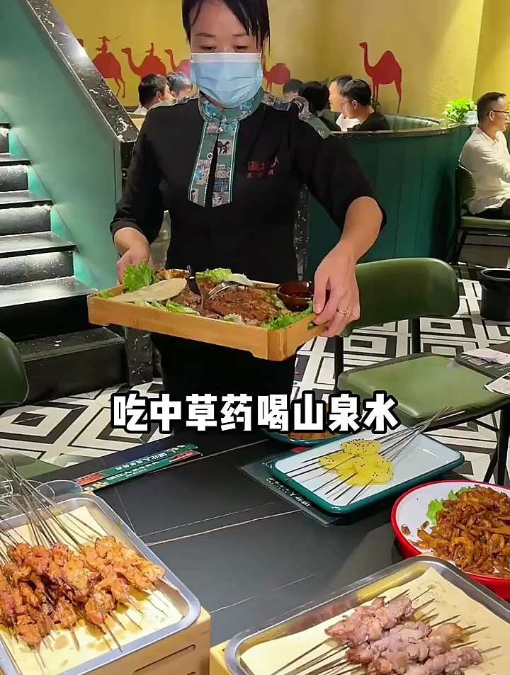 长安区这家羔羊烤肉,地道的盐池滩羊真的太好吃了!西安美食