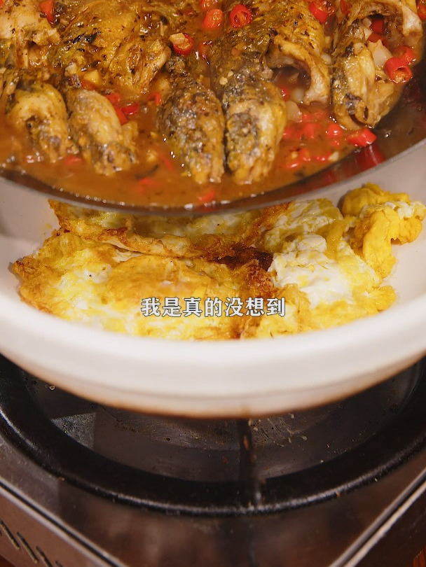 黄鸭叫焖鸡蛋原来这么好吃,做法简单,汤汁鲜甜泡饭都能吃三碗!