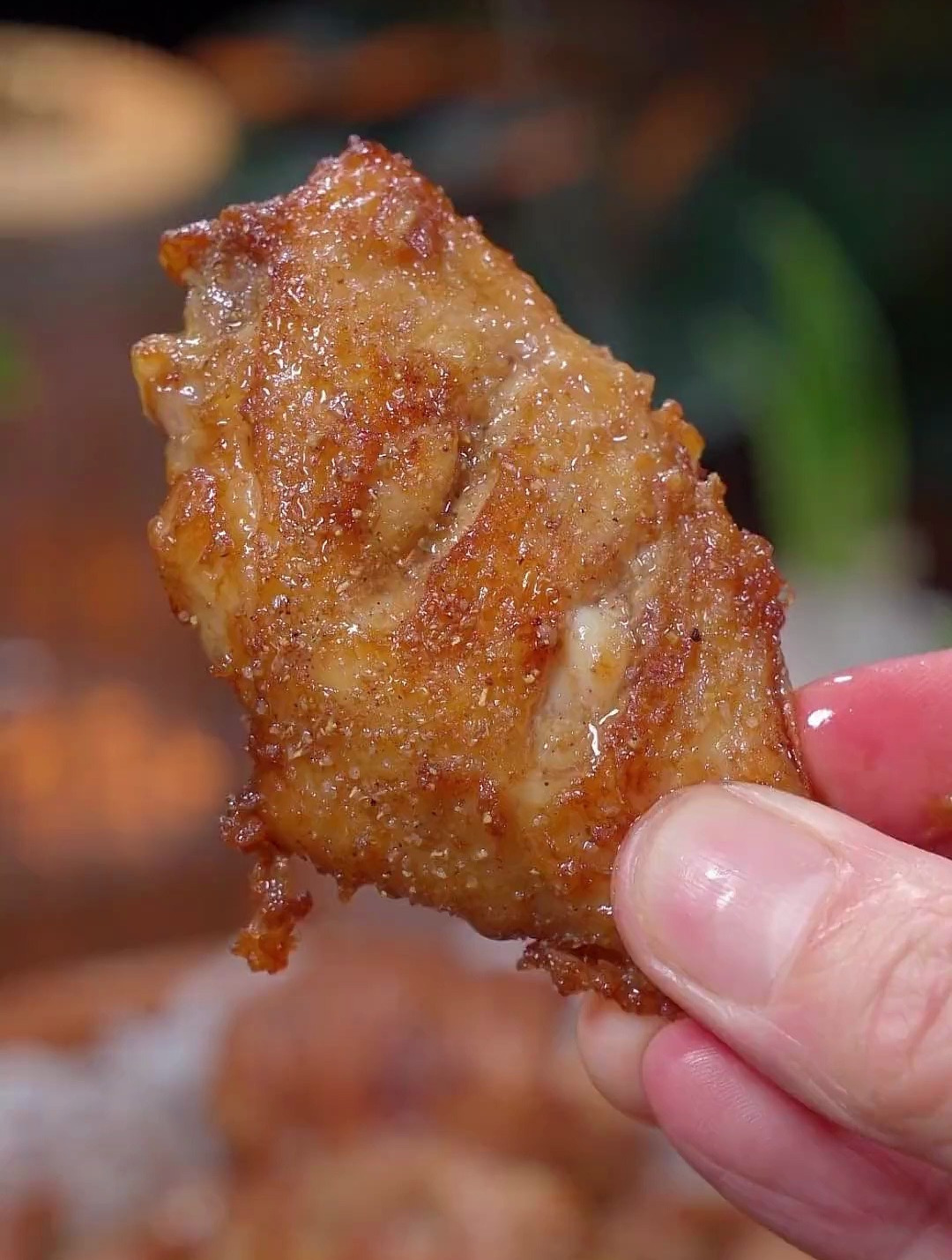 椒盐鸡翅一定是鸡翅中最好吃的做法,外酥里嫩,你一定要试试