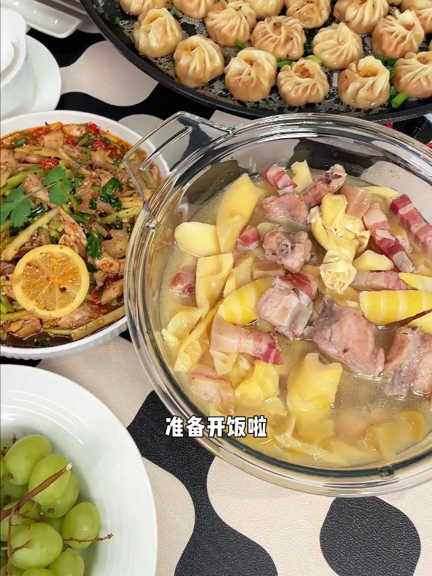 作为北方人第一次吃腌笃鲜,真的太鲜啦,不愧是是春天的第一口鲜