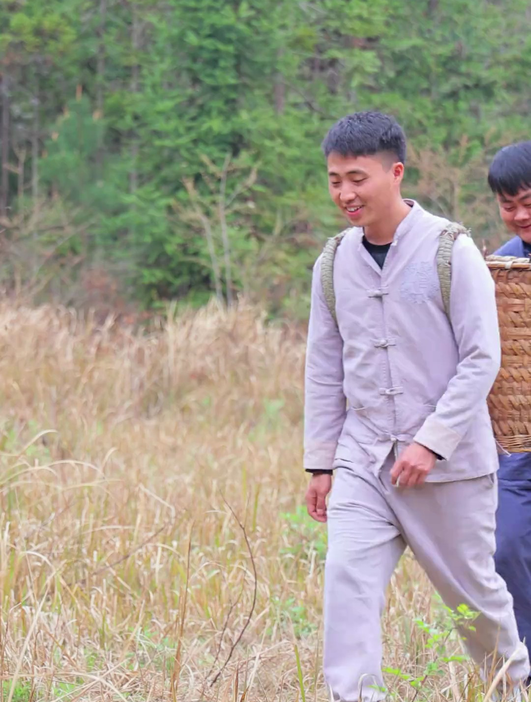 这个羊肚菌炖鸡简直太安逸了,就是松松的钱包有点受不了