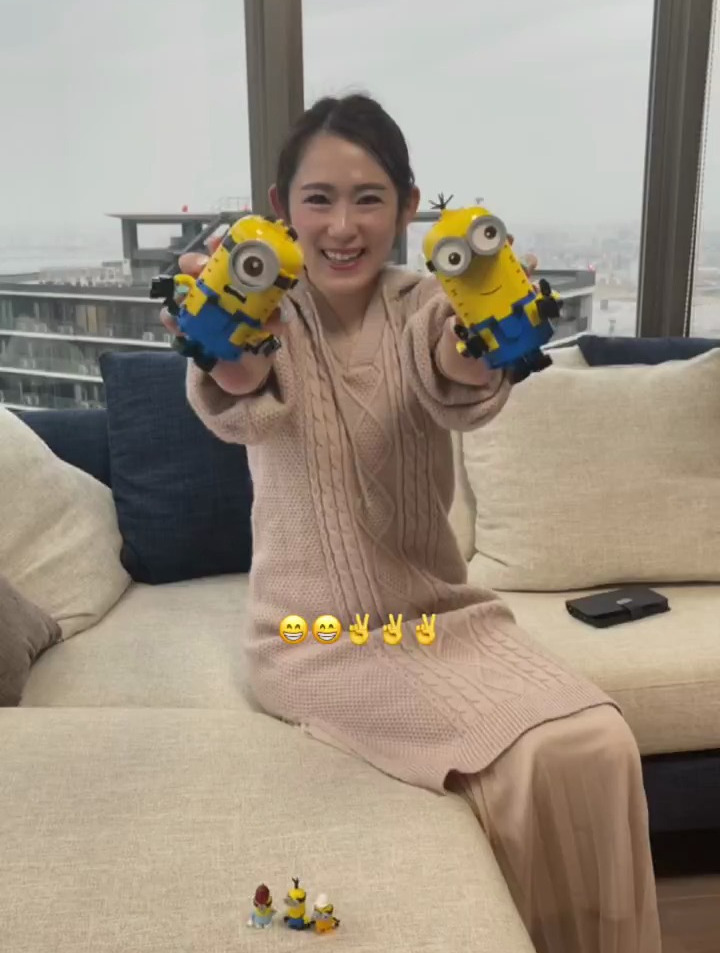 脖子都僵硬了,一个小时多拼好两个乐高小黄人 乐高 小黄人