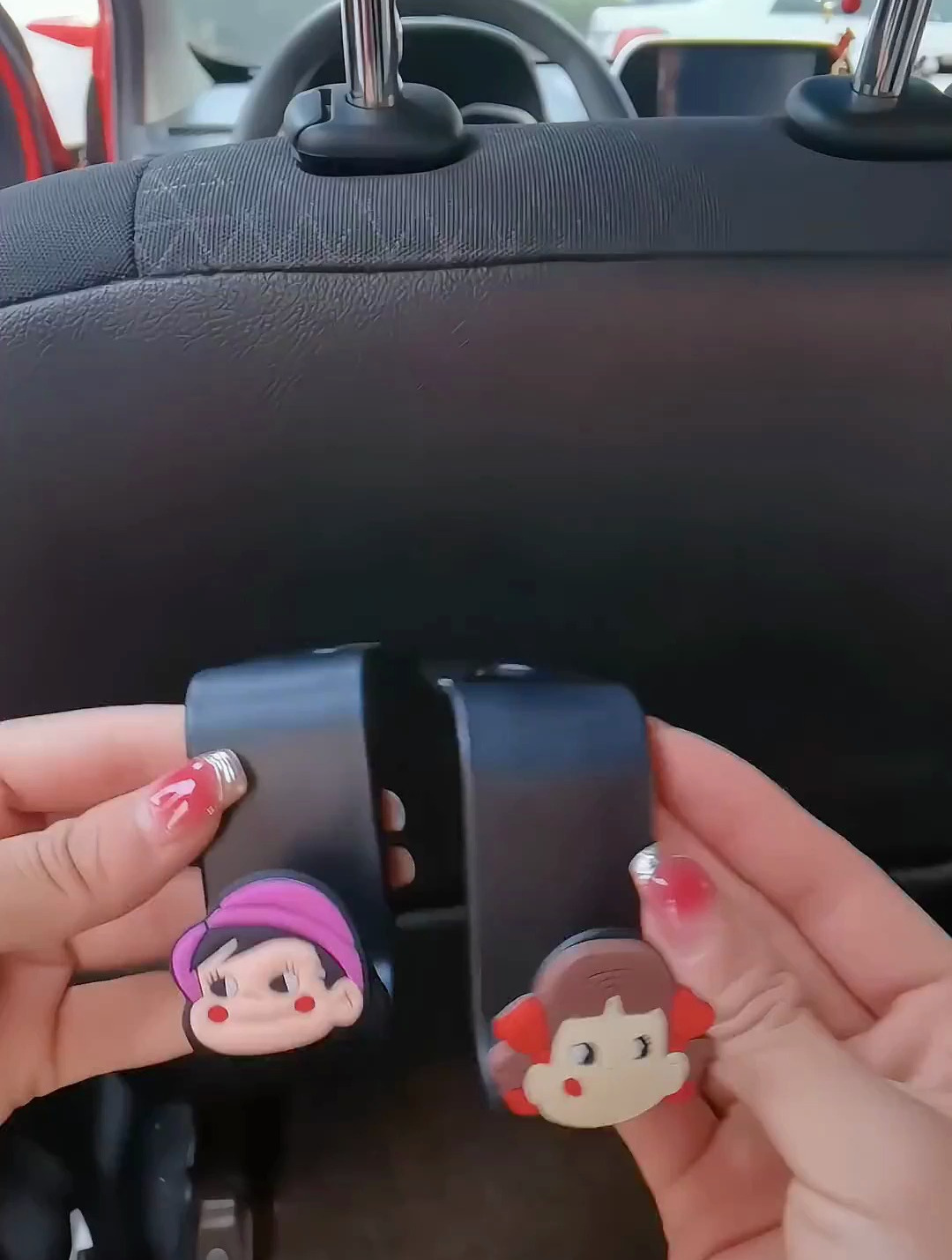 呆萌可爱的卡通座椅挂钩,告别车内杂乱