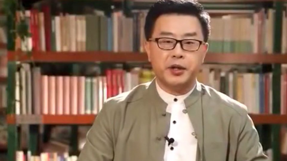 烧麦原本叫捎买,捎带着卖的意思,现在这么有名要归功于乾坤皇帝