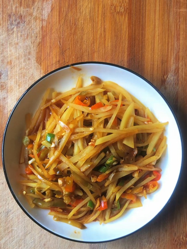 酸辣土豆丝的做法 最正宗的做法,分享一道酸辣土豆榨菜丝