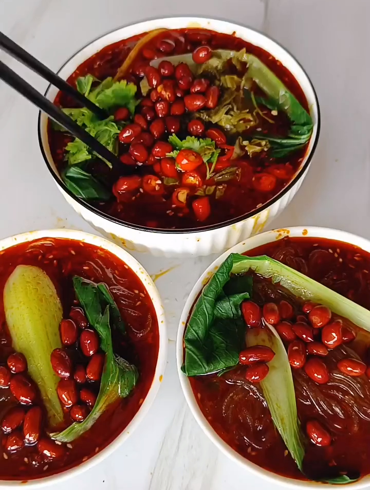 家庭版酸辣粉,好吃到停不下来!