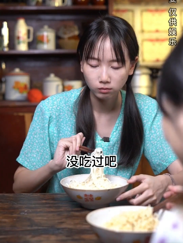 不同年代流行的泡面,说说你最喜欢吃哪个泡面!