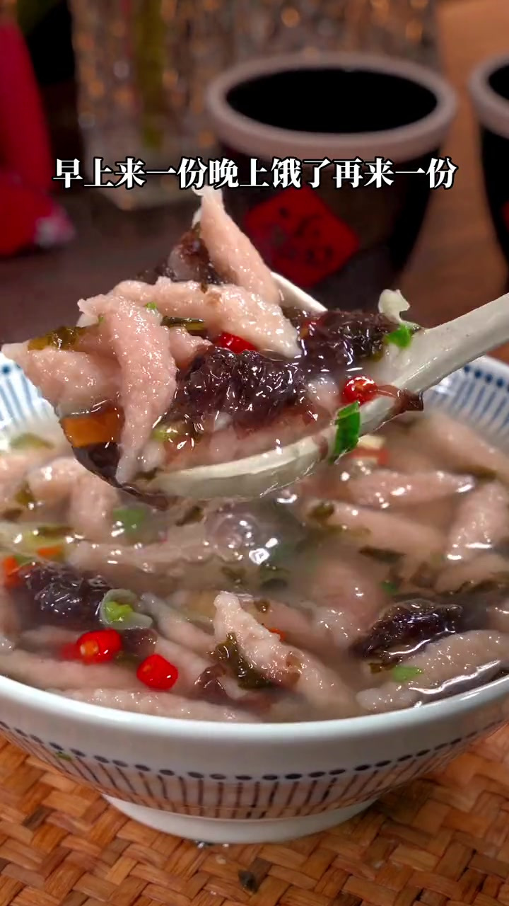 早上来不及吃饭,或者半夜饿了你就来一份这个温州小吃瘦肉丸