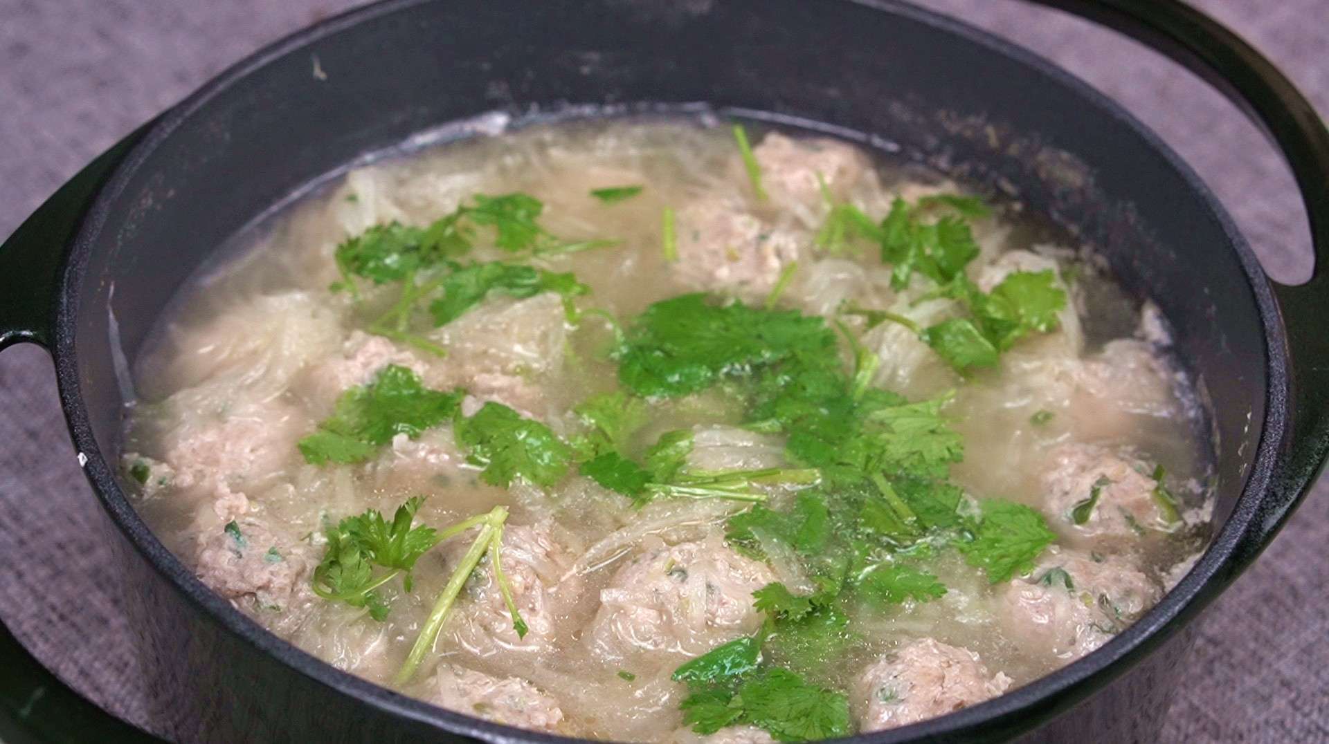 1个萝卜2两肉,汤鲜味美挡不住,关键就在这几步,帮助消化有好处