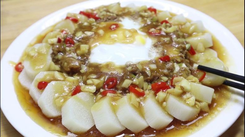 秋天要多吃山药,加一块猪肉简单一做,好看又好吃,脆嫩爽口