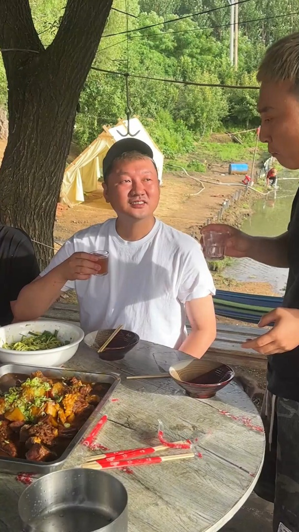 欢迎仪式搞得好,饭菜咱也忘不了!做个咖喱牛排解解馋!