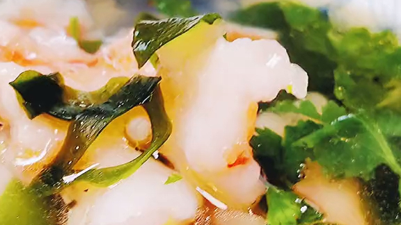 清爽夏日美食【打扁虾汤】昆布与虾的结合 清爽夏日美食【打扁虾汤】昆布与虾的结合,夏日里海洋