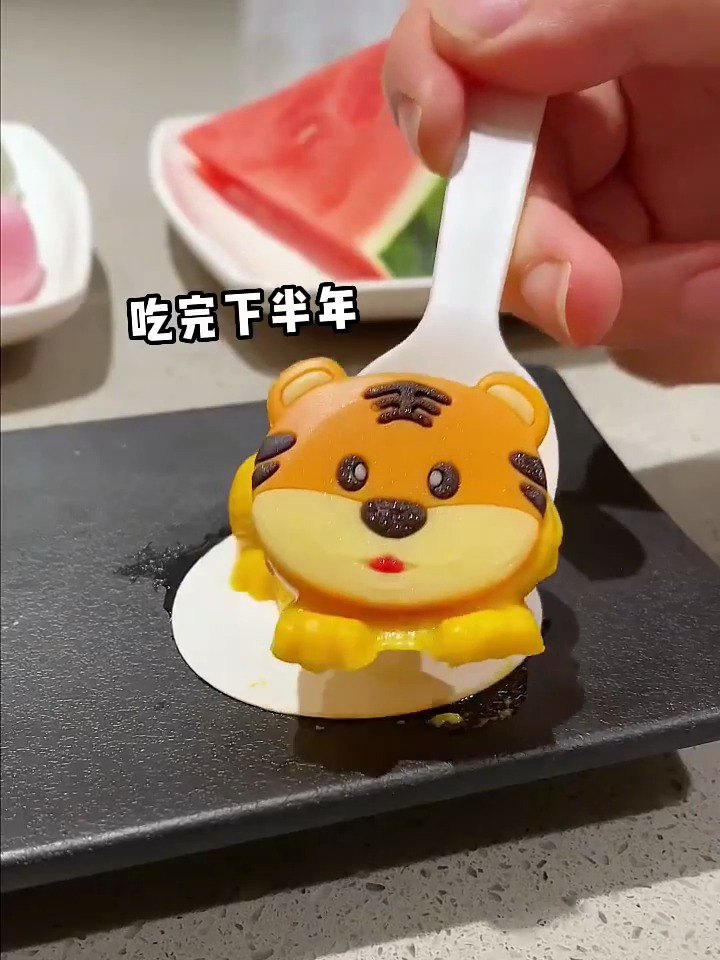 解锁海底捞隐藏甜品糯叽叽又能拉丝的年糕谁能拒绝