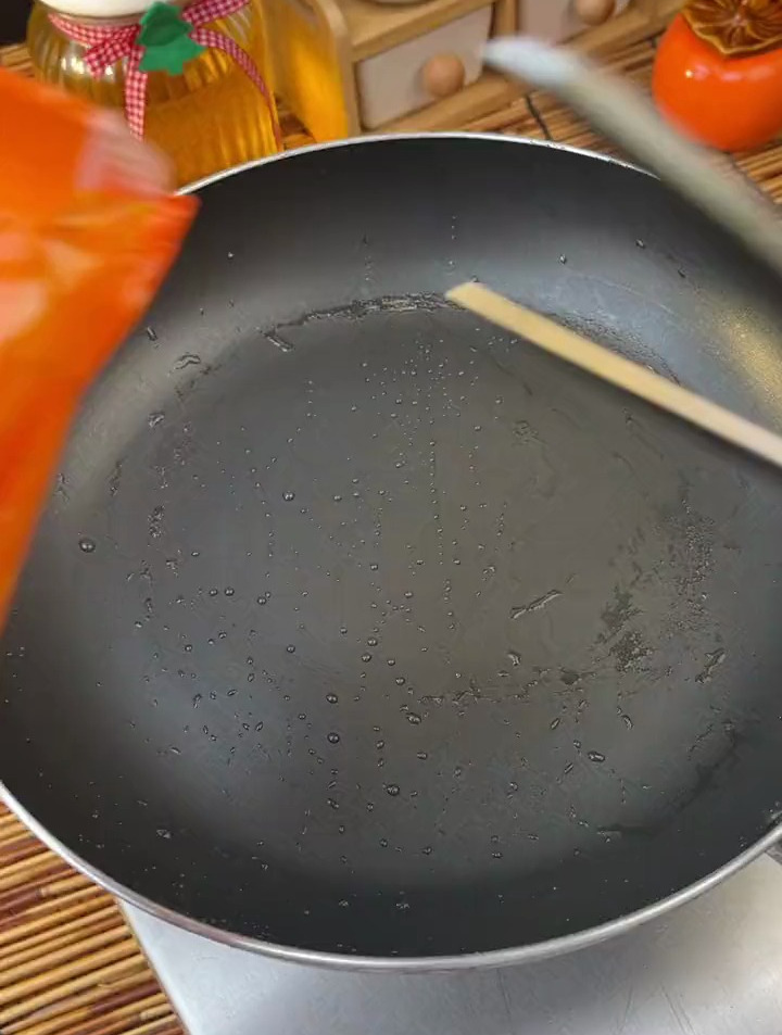 家庭版爆米花制作方法,简单美味,好吃到停不下来