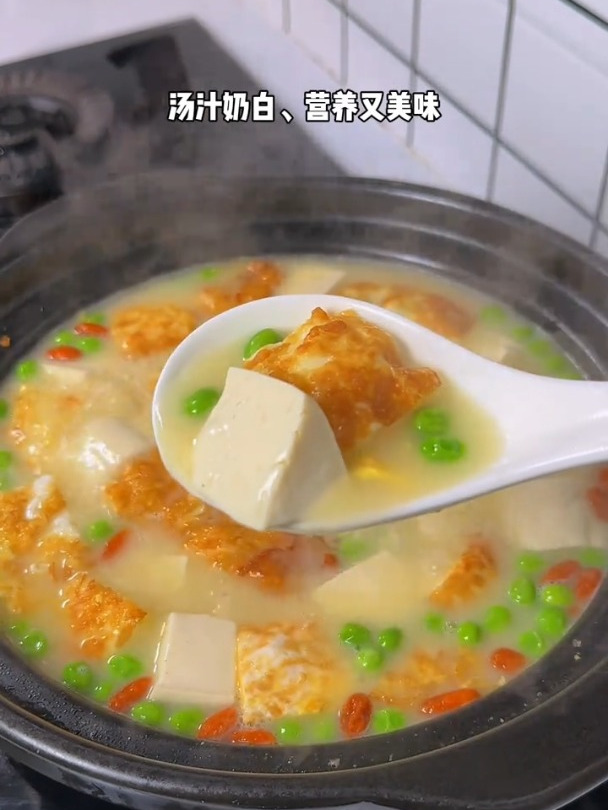鲜美好喝的鲫鱼煎蛋汤