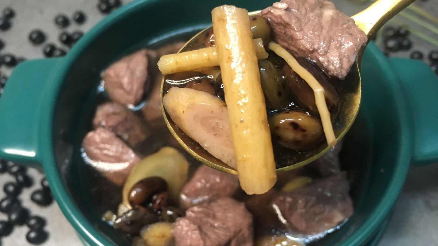 广东靓汤：党参黄芪炖瘦肉味道清甜又营养，补血健脾，做法简单