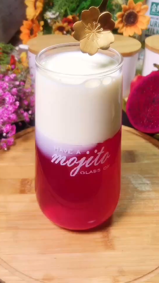 懒人版火龙果撞奶教程来了,五分钟搞定,再也不用去奶茶店了!