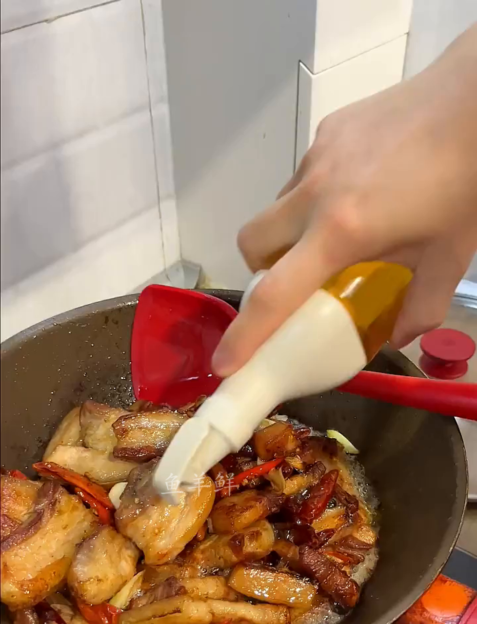 手把手教你在家轻松做肉夹馍,过年也能享受美味!外酥里嫩超好吃!懒人也能轻松上手!肉夹馍新做