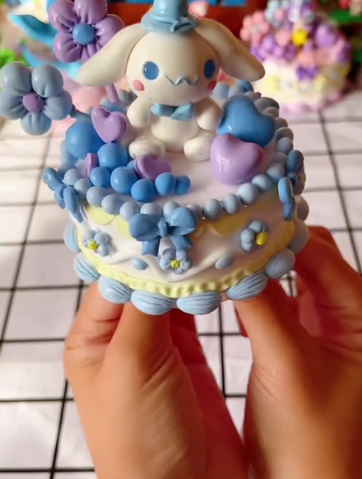 12月过生日的宝宝来领蛋糕了!你们喜欢玉桂狗的蛋糕吗?