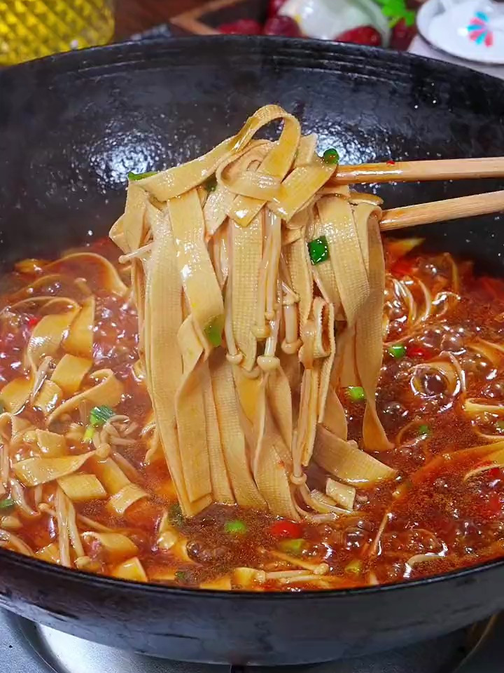 好吃又下饭的豆皮金针菇