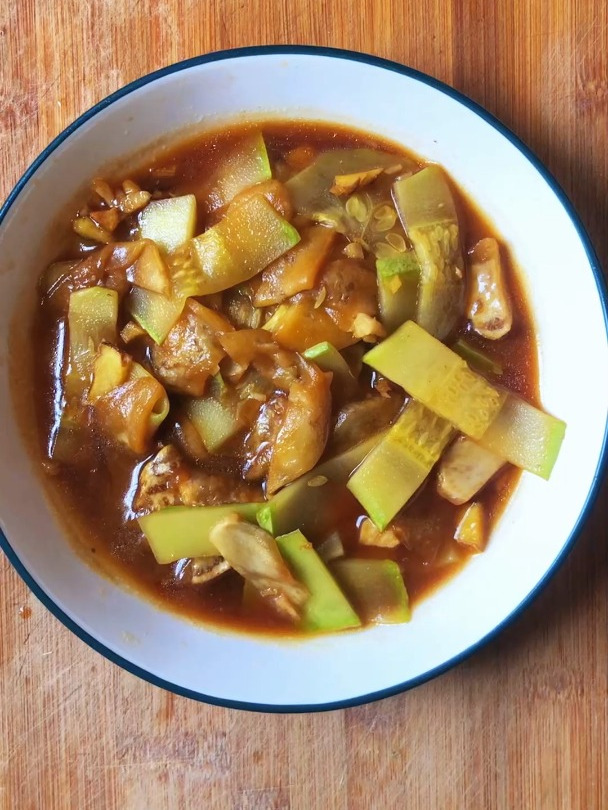 茄子家常做法简单又好吃,分享一道茄子炒西葫芦