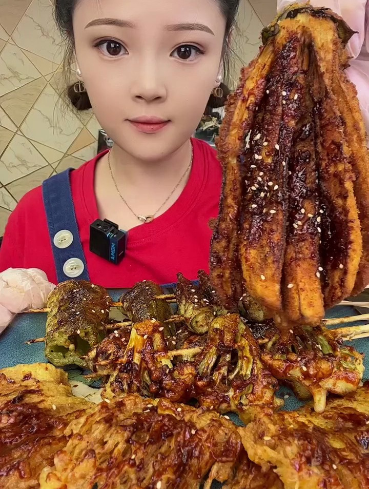 今天吃点素的,各种各样的蔬菜炸串来喽
