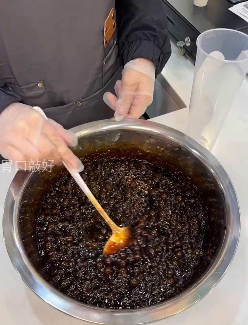 店员吐槽:就爱珍珠,奶茶靠边站,你真会挑!