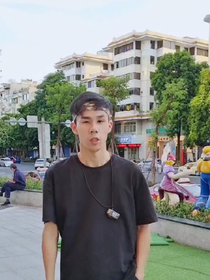 来蜜城之恋,1L的一桶水果茶只要8块8