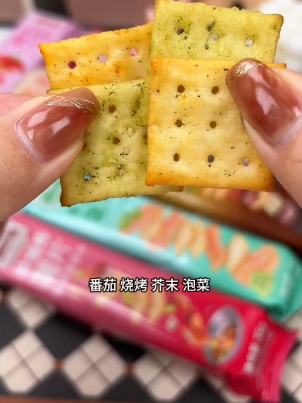 洽洽喀吱脆薯片,多种口味超好吃!非油炸酥脆可口,超爱烧烤味!