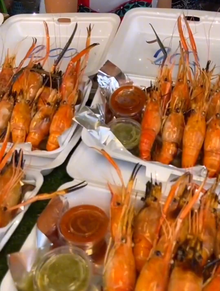 泰国尝不忘之大头虾,虾黄太好吃了
