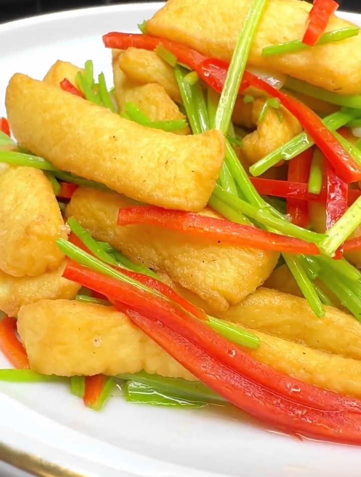 盐爆栗子豆腐,好吃的美味佳肴,简单易学的菜品