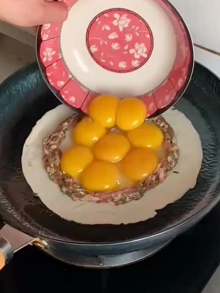 用手抓饼做馅饼,老香了呢