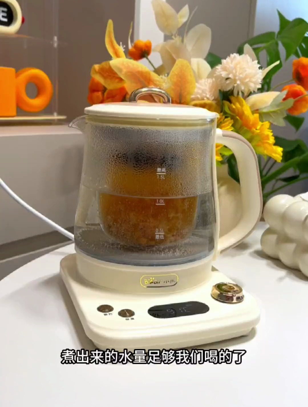一到这种天气,就喜欢煮点银耳莲子羹和绿豆汤喝