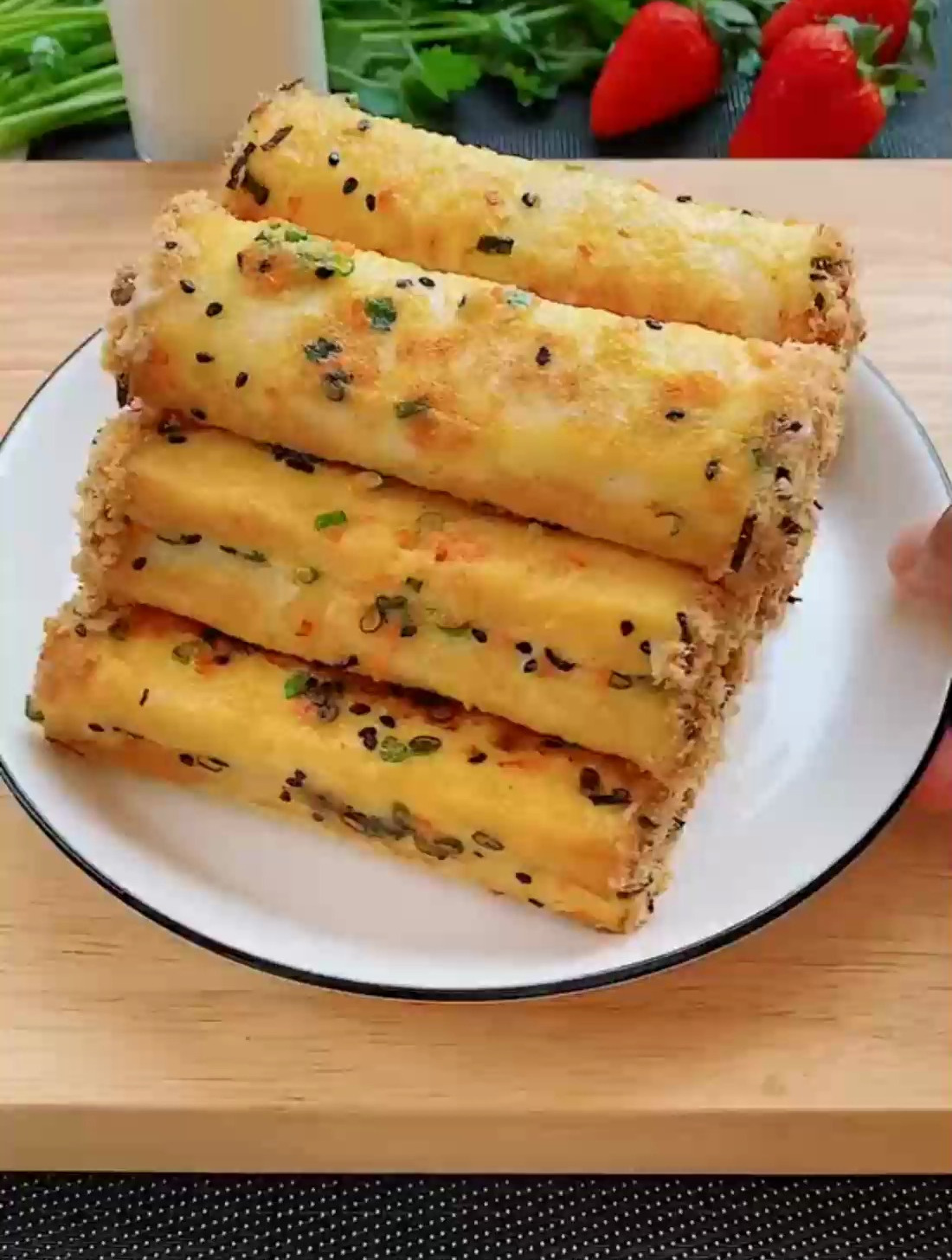 孩子不爱吃早餐妈妈,得花样多才行面包肉松卷营养又好吃