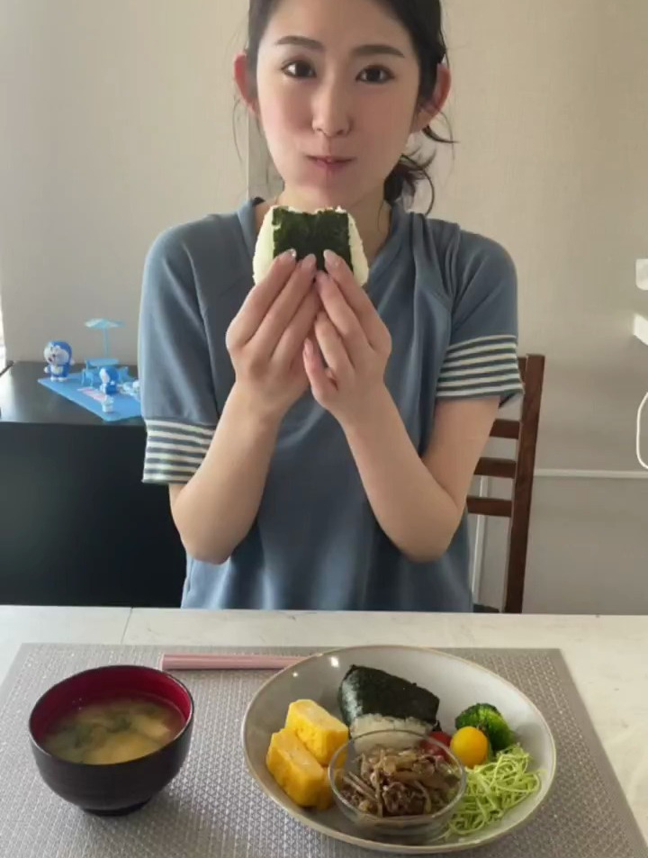 简单方便的日式早餐 日本女生