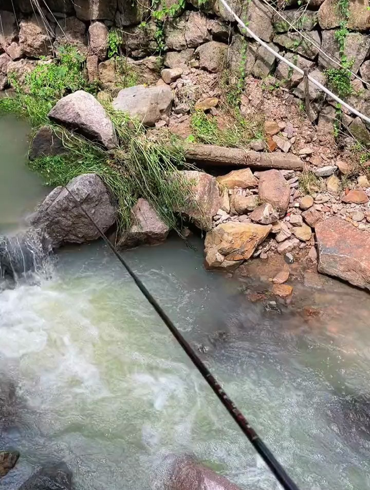 发大水怎么钓小石斑?分享一下我的小技巧