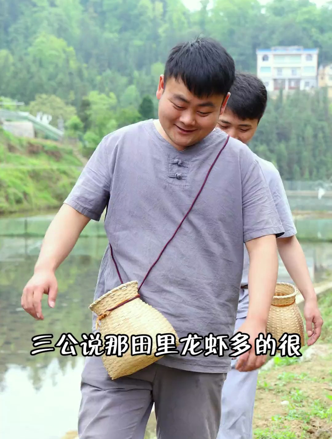 自己抓的小龙虾就是香 吃的太过瘾啦