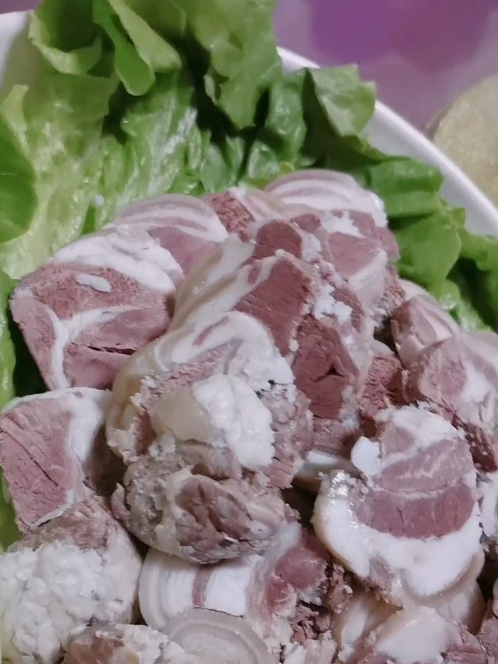 带皮白切羊肉 大块吃肉大碗喝酒