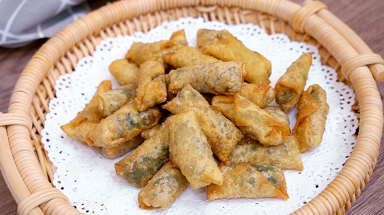 不揉面,不和面,15分钟就能搞定的懒人春卷,酥脆又鲜香