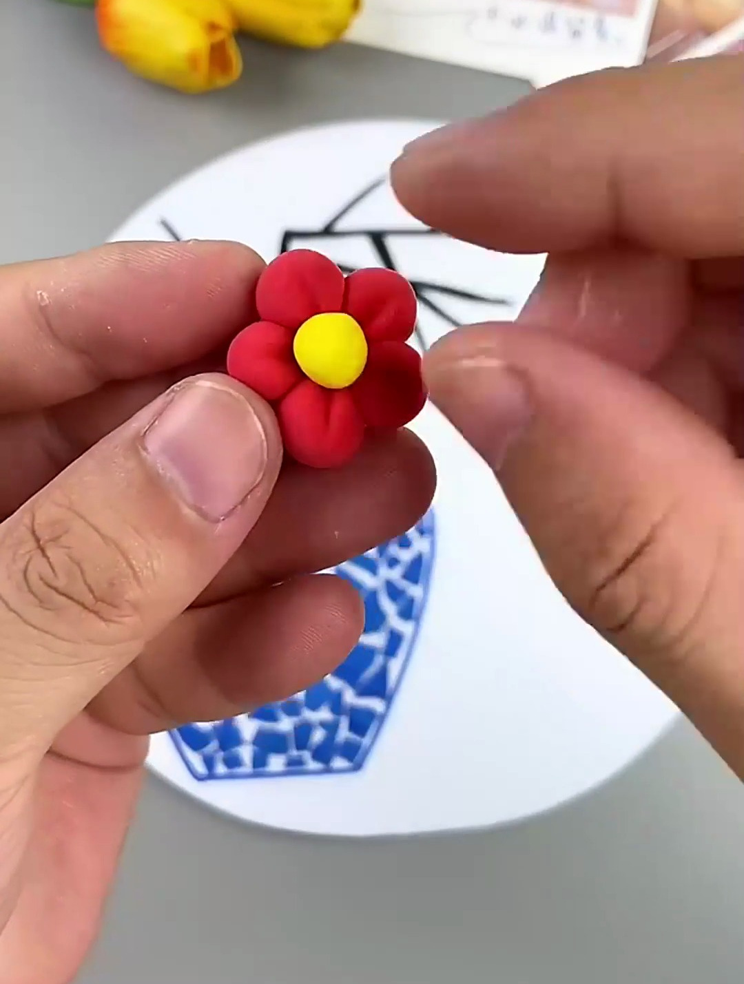 鸡蛋壳不要扔,一起来制作青花瓷装饰画吧!