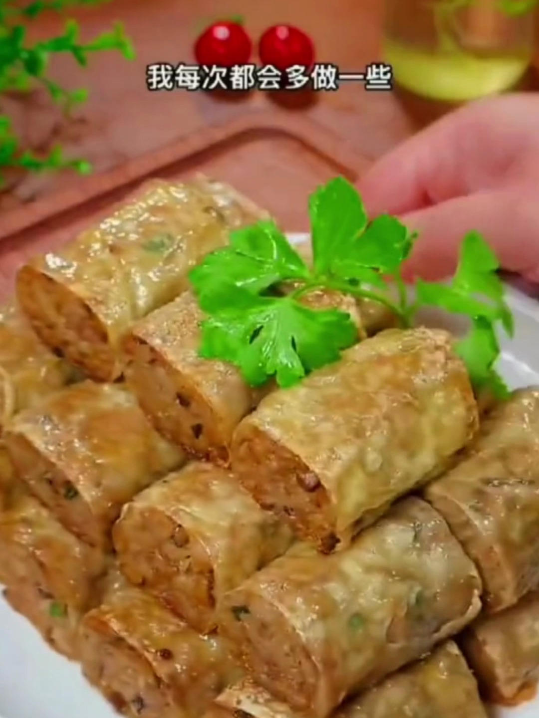 潮汕家家户户过年都做肉卷,直接吃油炸都特别香!
