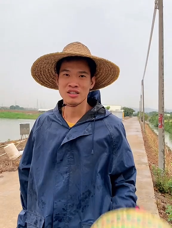今天用农村的一种果实,做一道家常菜!我自己也陶醉了