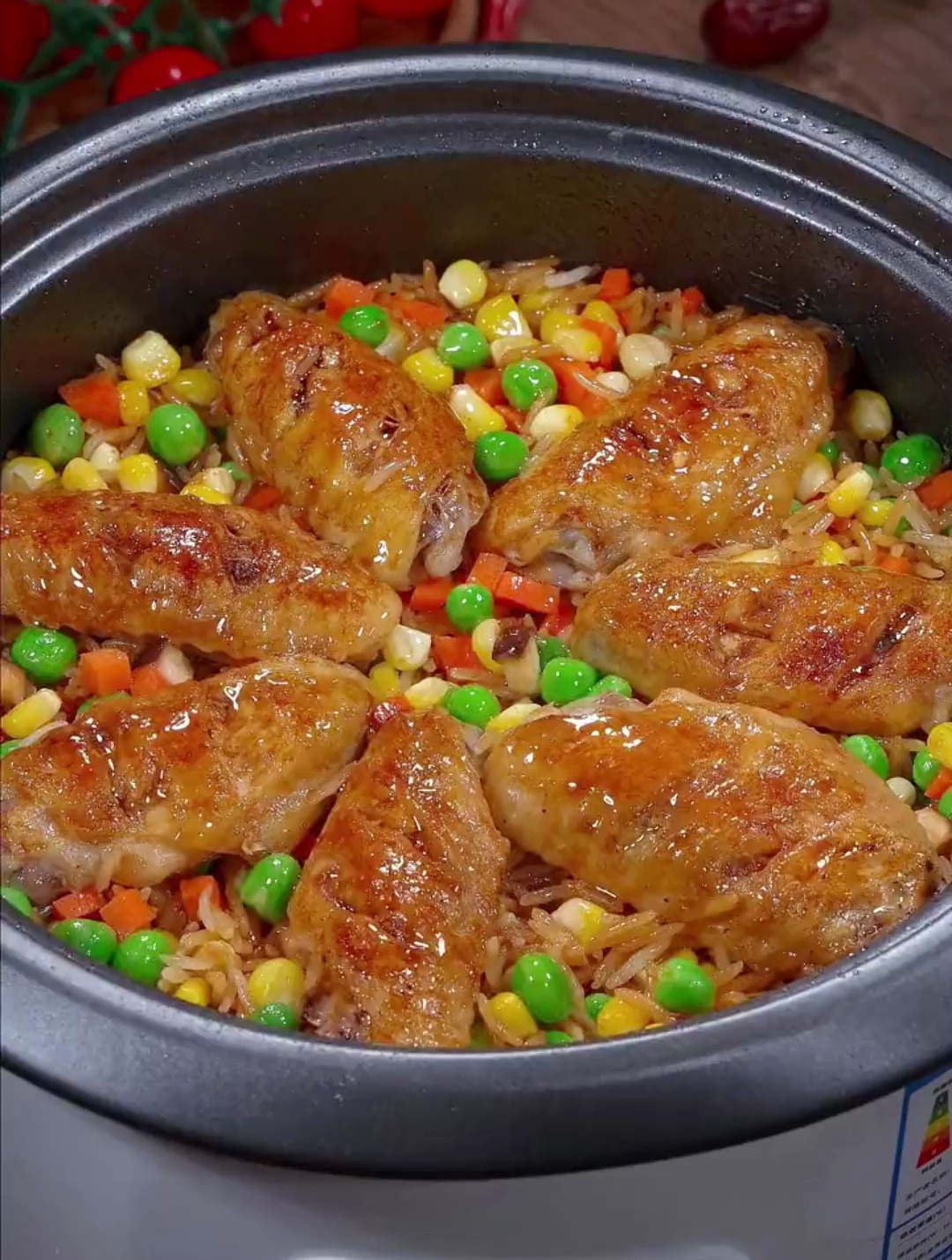 鸡翅焖饭,饭菜一锅出,营养又好吃