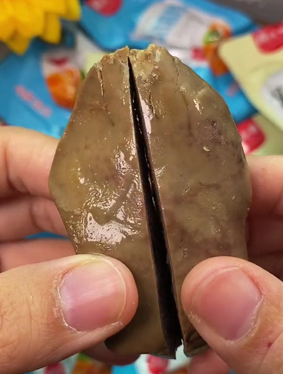 这个法式酱鹅肝口感绵密细腻,鲜香四溢,好吃还不怕长肉!