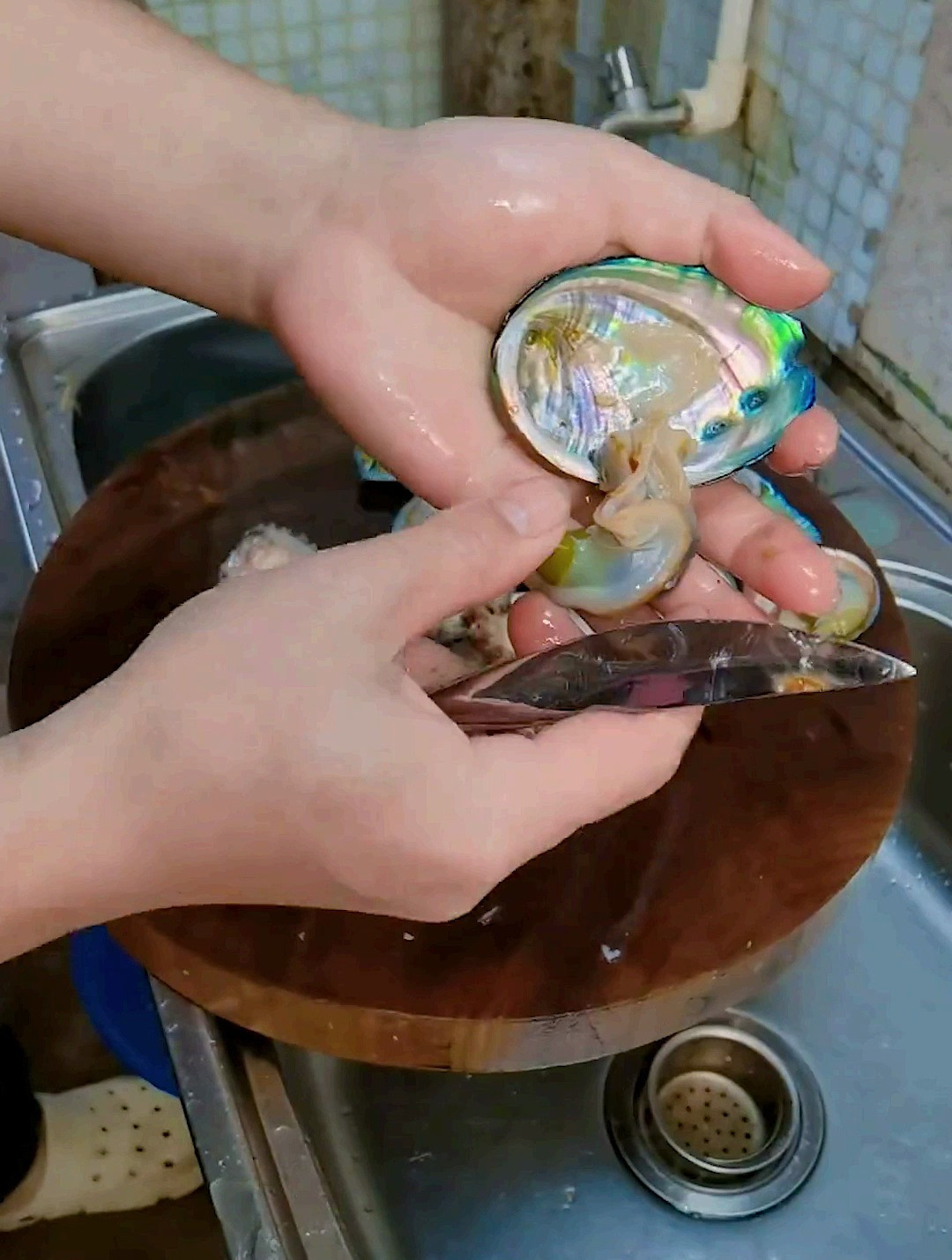 餐桌上不可缺少的一道硬菜,鲍鱼焗西兰花