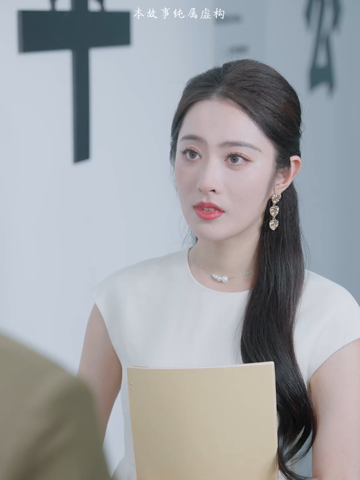 《离婚后,金牌律师赢麻了》 51