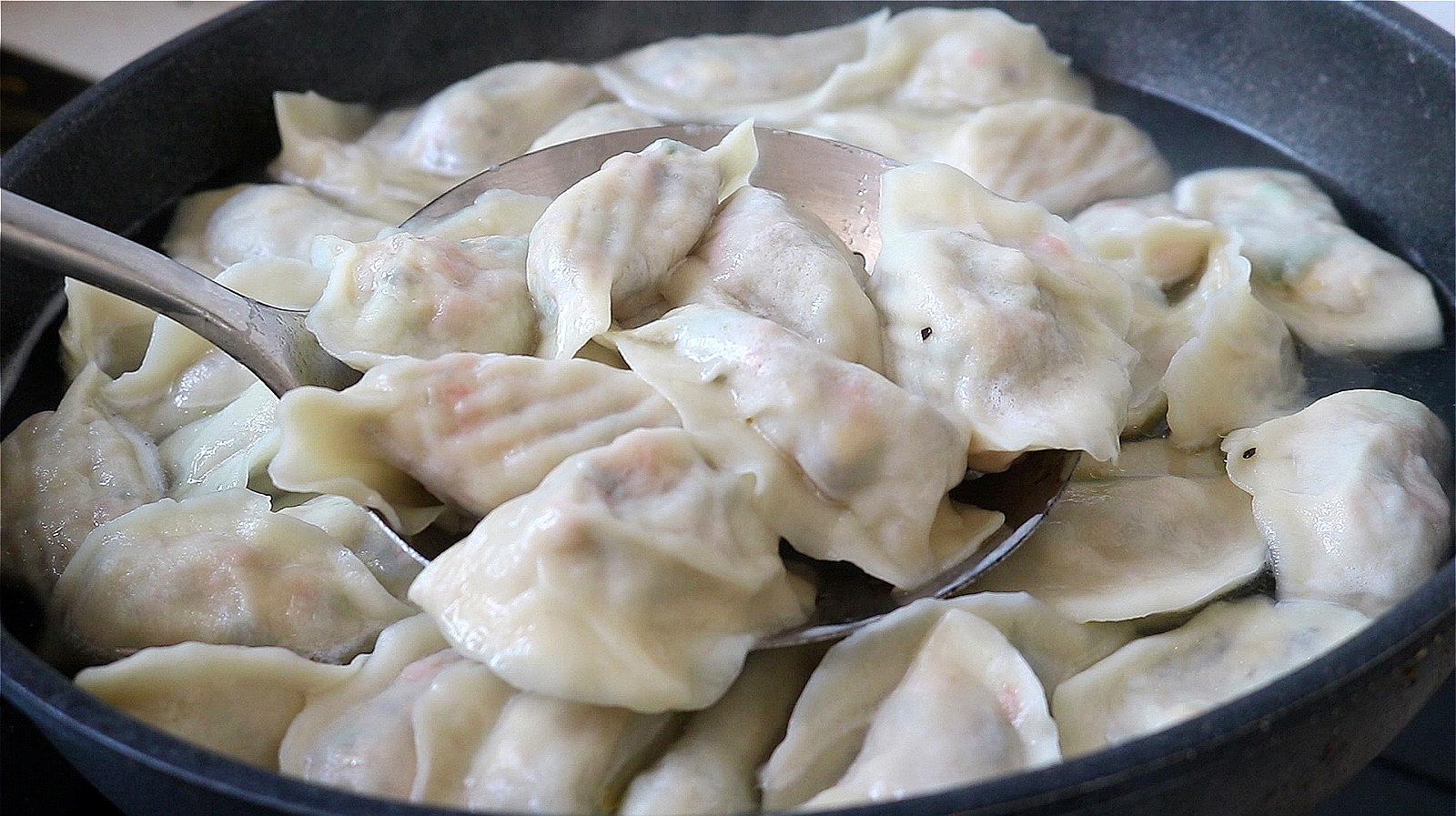 天热了，别总包肉馅饺子，用它做馅料，清肝明目，味道还特别鲜美